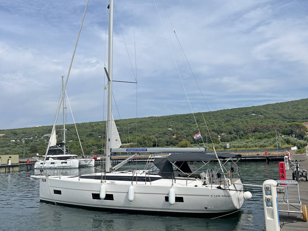 Segelyachten Bavaria C45 Style 