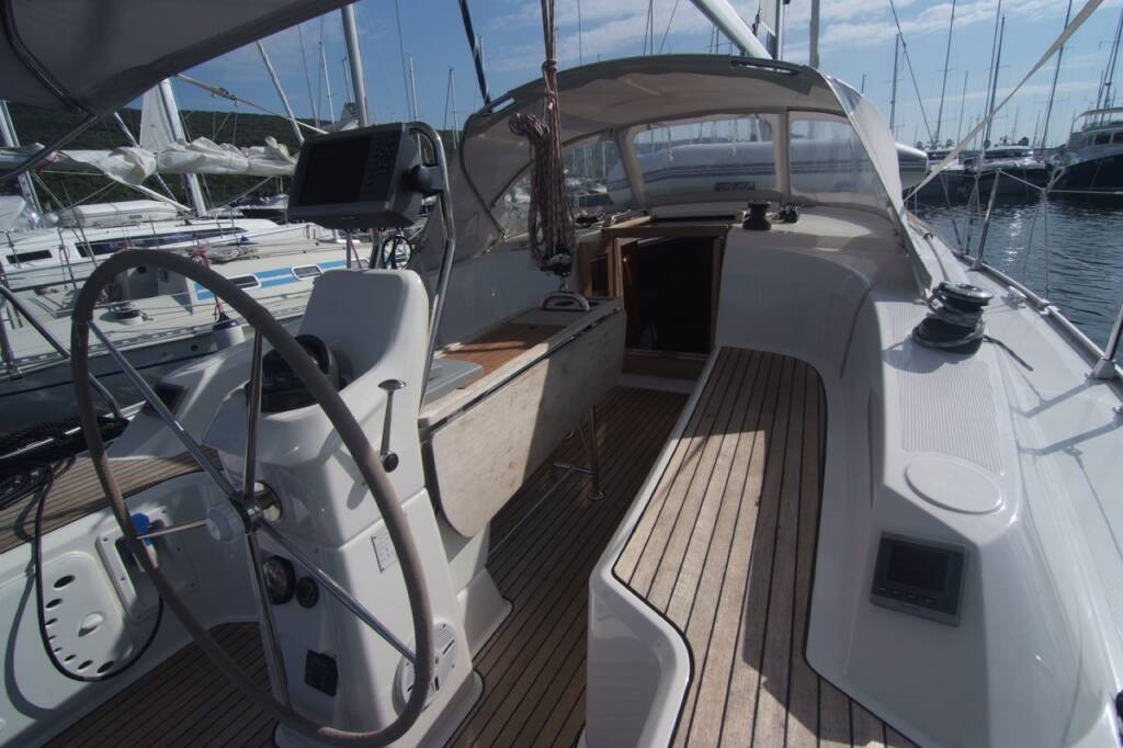 Sailing yacht Bavaria Cruiser 33 Burin