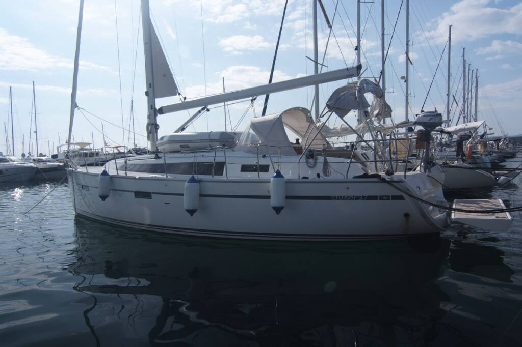 Segelyachten Bavaria Cruiser 37 Dori