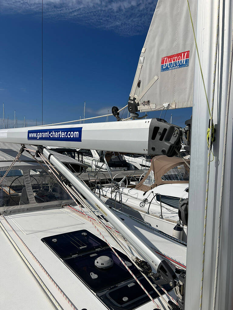 Sailing yacht Bavaria Cruiser 46 Garbin