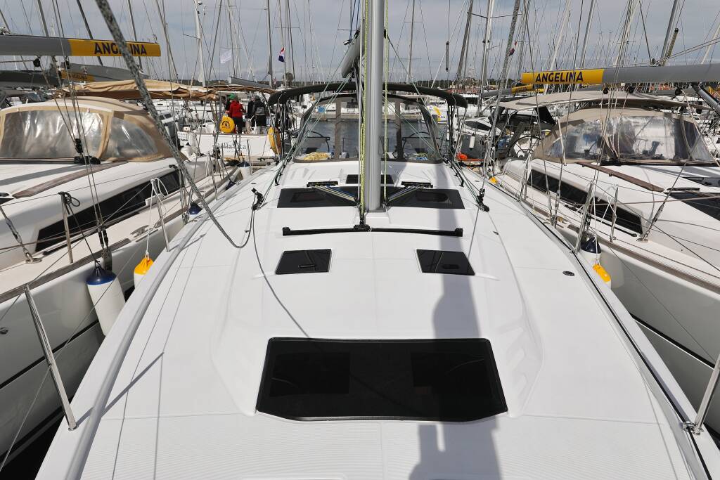 Sailing yacht Dufour 41 Poppy