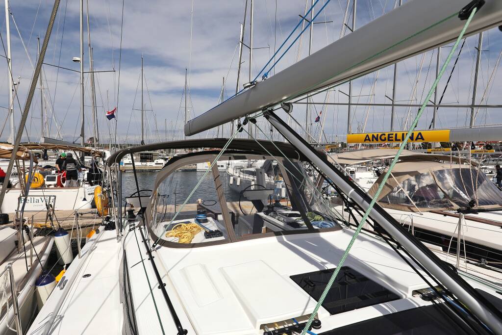 Sailing yacht Dufour 41 Poppy