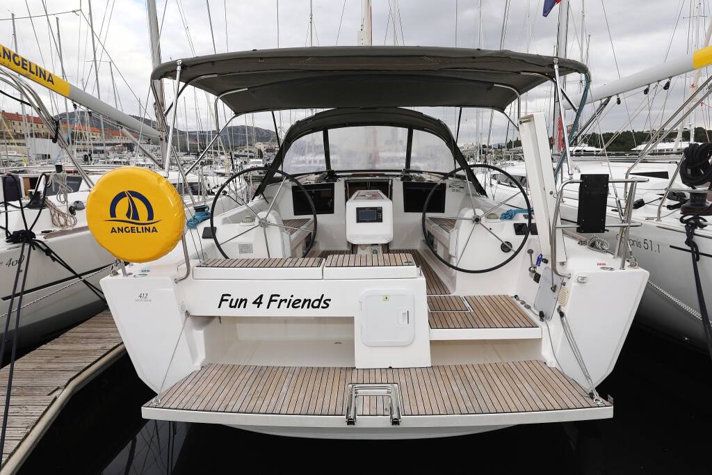 Sailing yacht Dufour 412 GL Fun 4 Friends