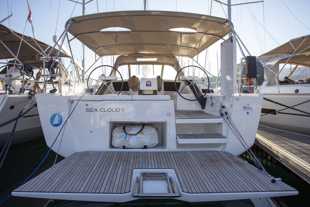 Sailing yacht Dufour 430 GL Sea Cloud 1