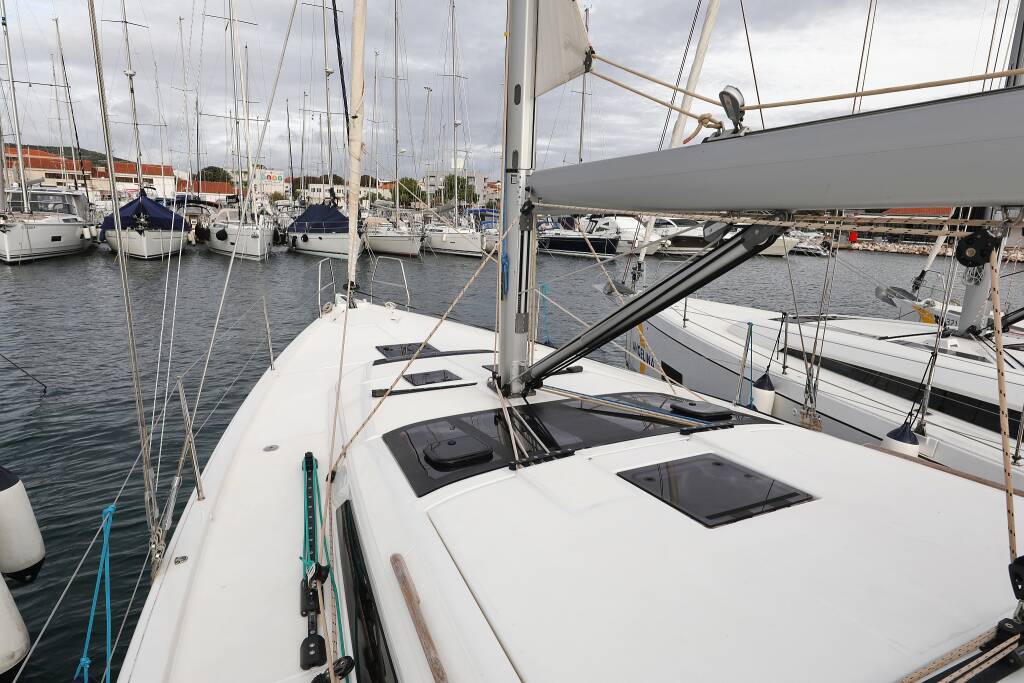 Sailing yacht Dufour 430 Seeadler