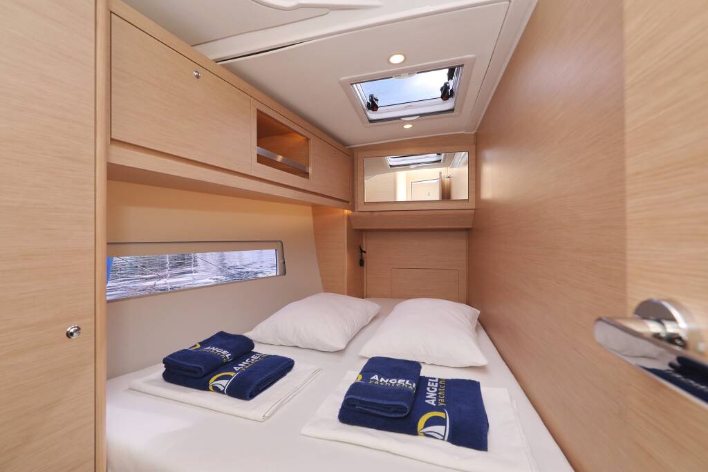 Sailing yacht Dufour 470 Blue moon