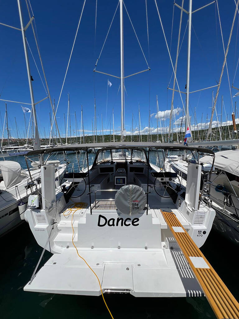 Sailing yacht Dufour 470 Dance