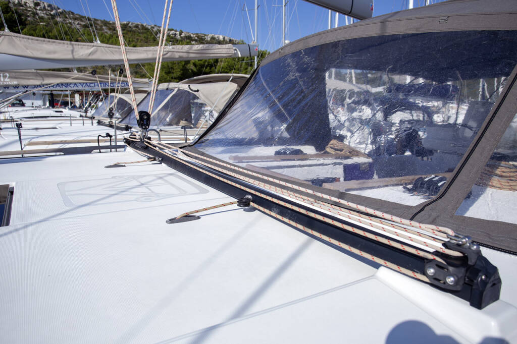 Sailing yacht Dufour 520 GL Lateja