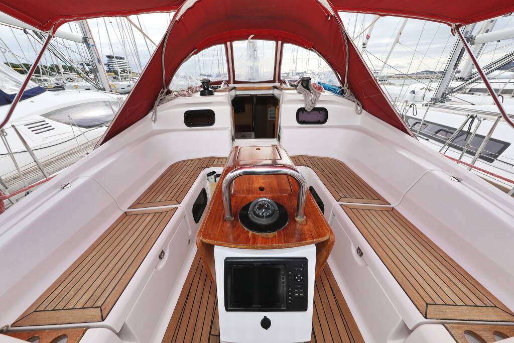 Sailing yacht Elan 444 Impression Abrakadabra