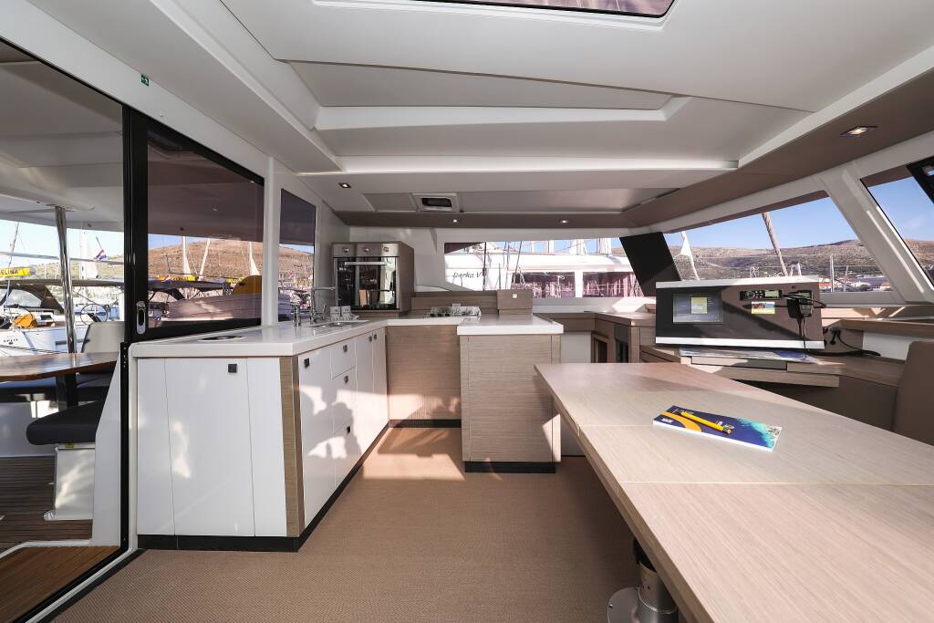 Katamaran Fountaine Pajot Astrea 42 Quatuor Macho