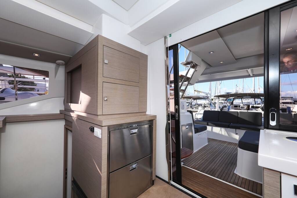 Catamaran Fountaine Pajot Astrea 42 Quatuor Macho