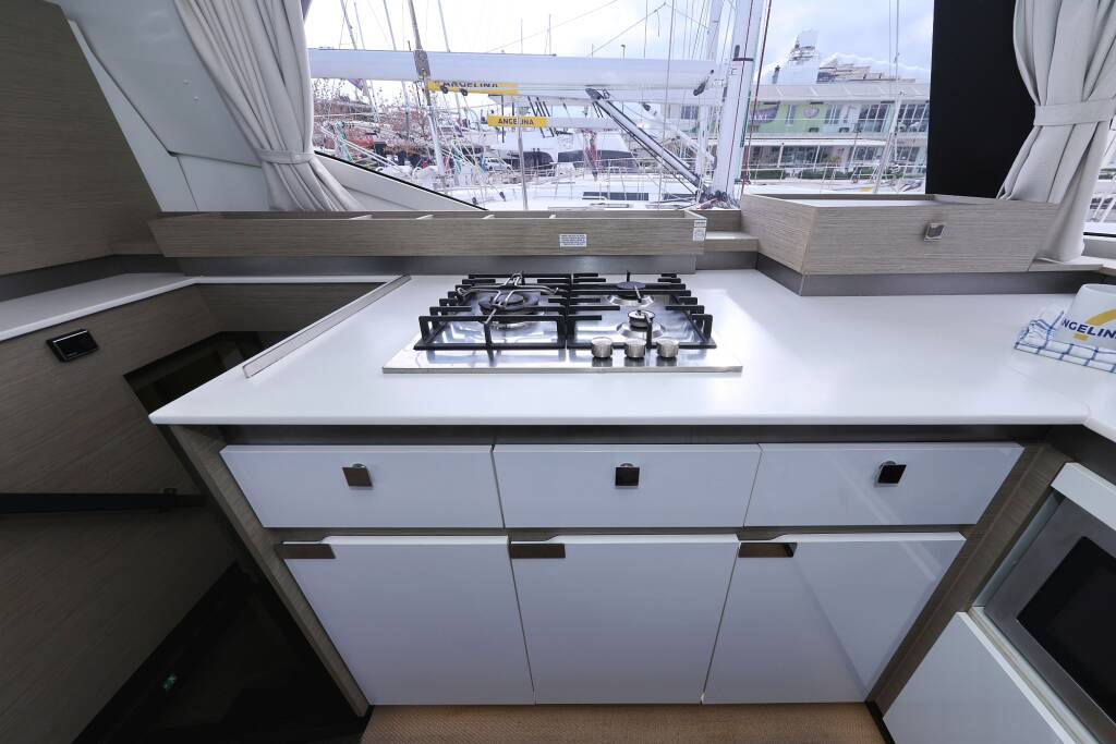 Katamaran Fountaine Pajot Elba 45 Sun Office