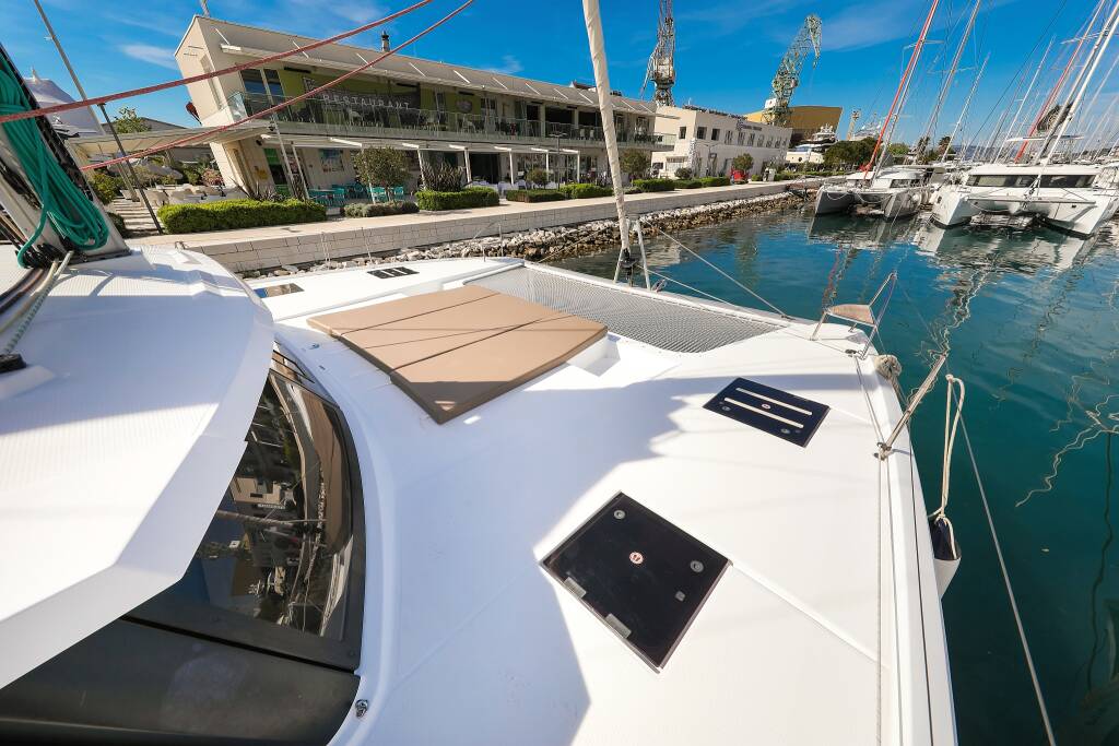 Catamaran Fountaine Pajot Saona 47 Quintet Tamara V