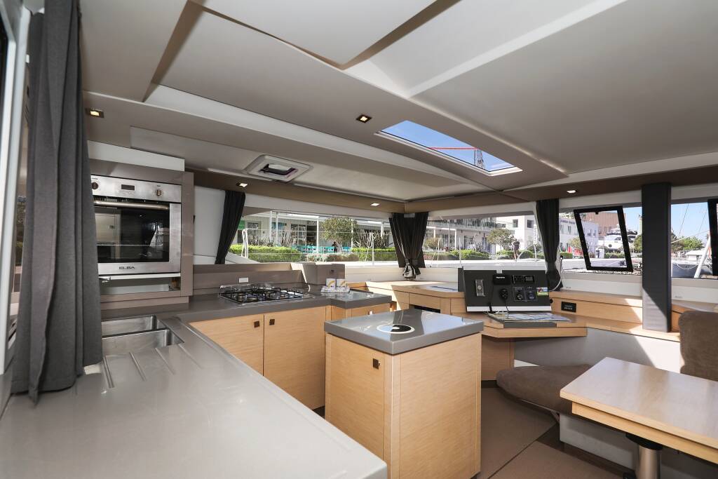 Katamaran Fountaine Pajot Saona 47 Quintet Tamara V