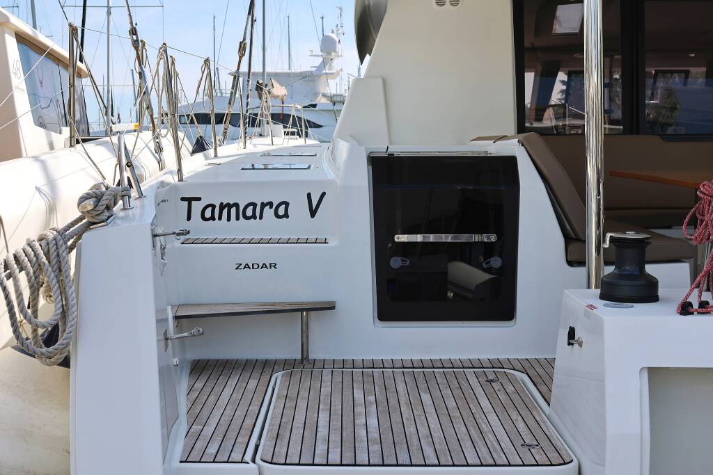 Catamaran Fountaine Pajot Saona 47 Quintet Tamara V