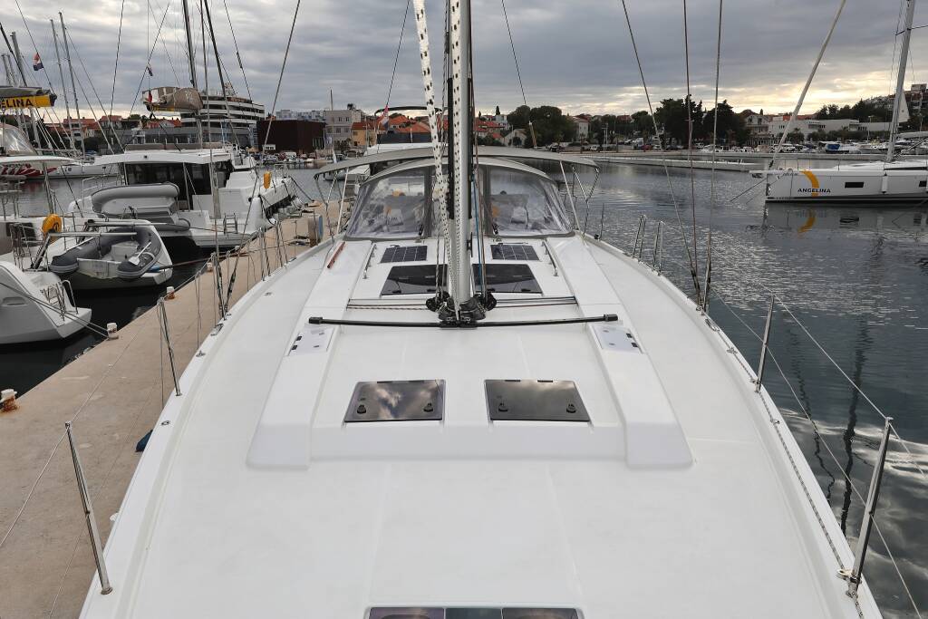 Sailing yacht Hanse 548 Moje