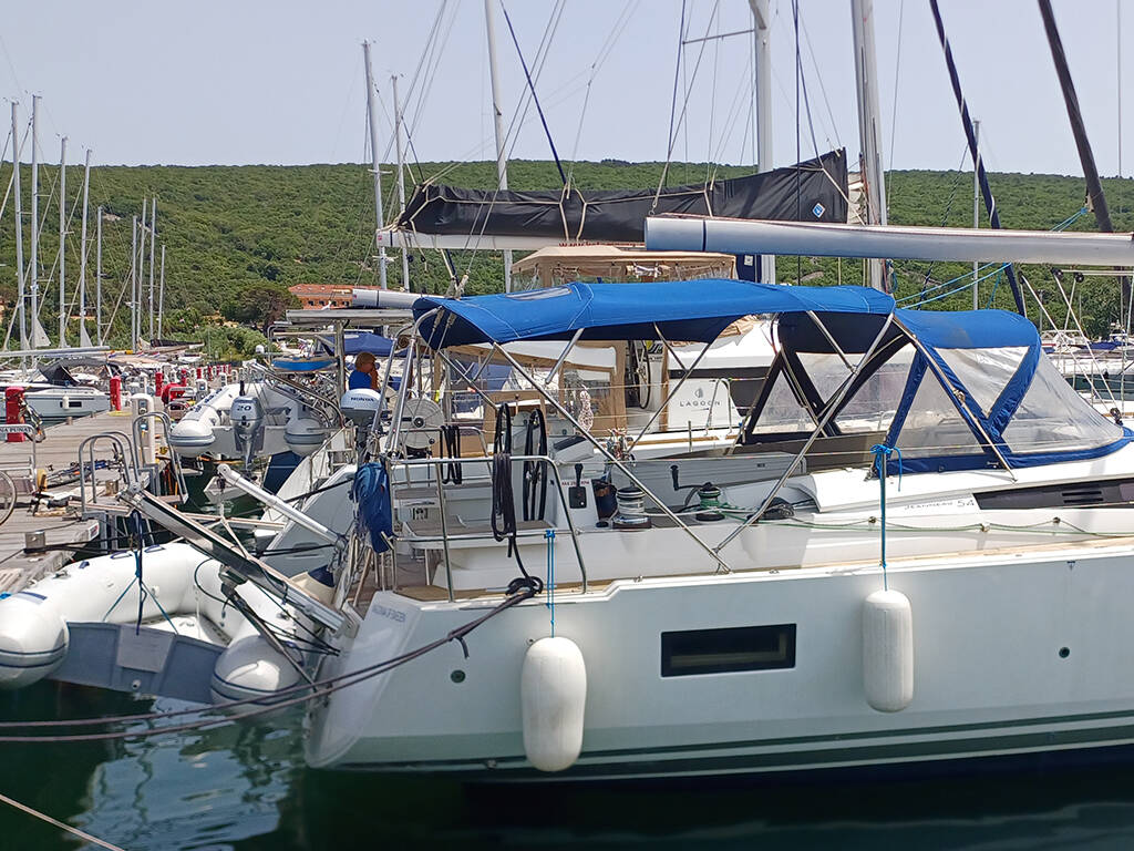 Sailing yacht Jeanneau 54 