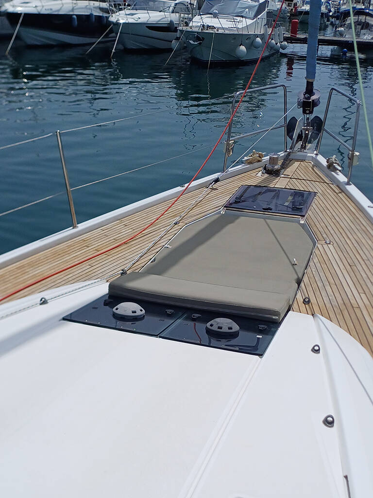 Sailing yacht Jeanneau 54 