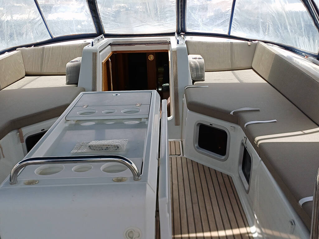 Sailing yacht Jeanneau 54 