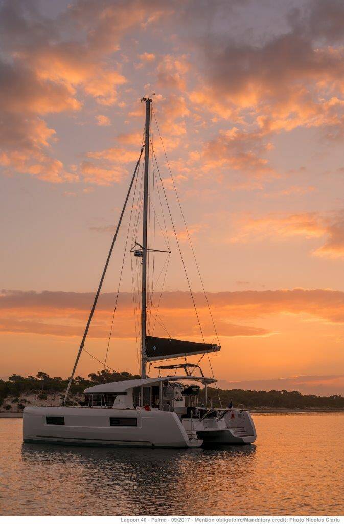 Catamaran Lagoon 40 Sailor Moon