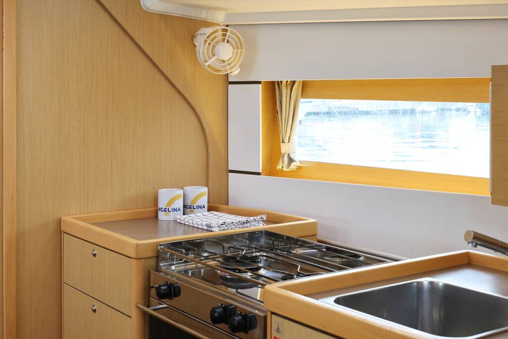 Sailing yacht Oceanis 38 One