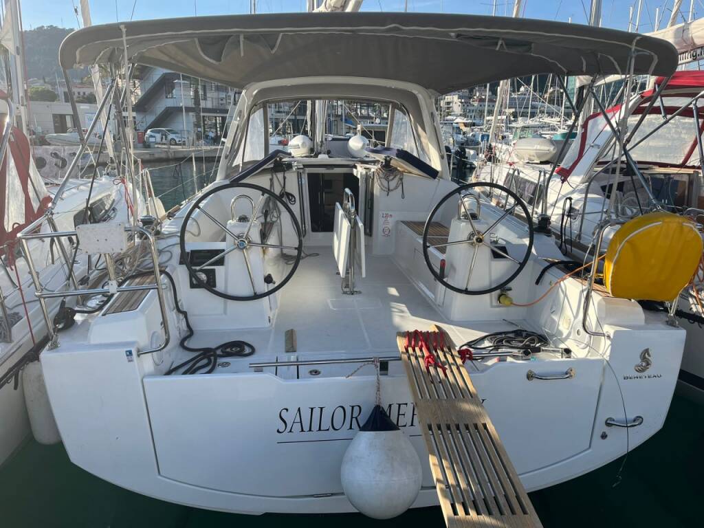 Sailing yacht Oceanis 38.1 Sailor Mercury
