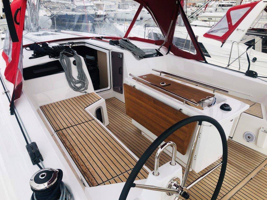 Sailing yacht Oceanis 40.1 Azorian