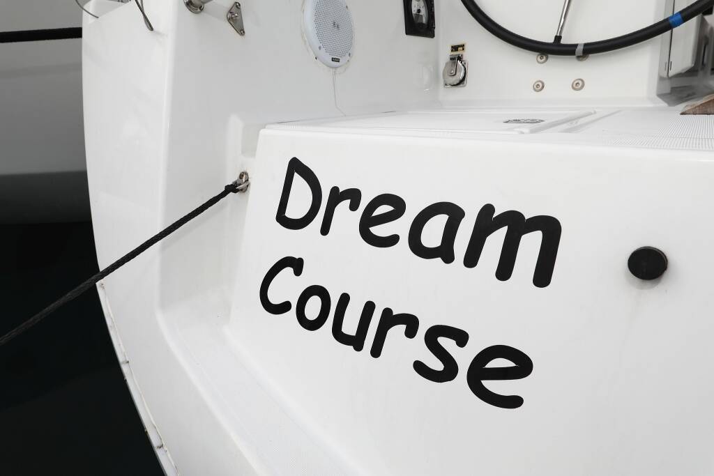 Sailing yacht Oceanis 41.1 Dream Course