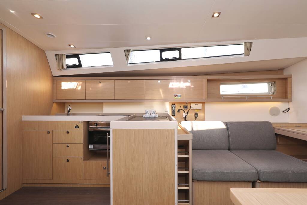 Segelyachten Oceanis 45 Barbarella