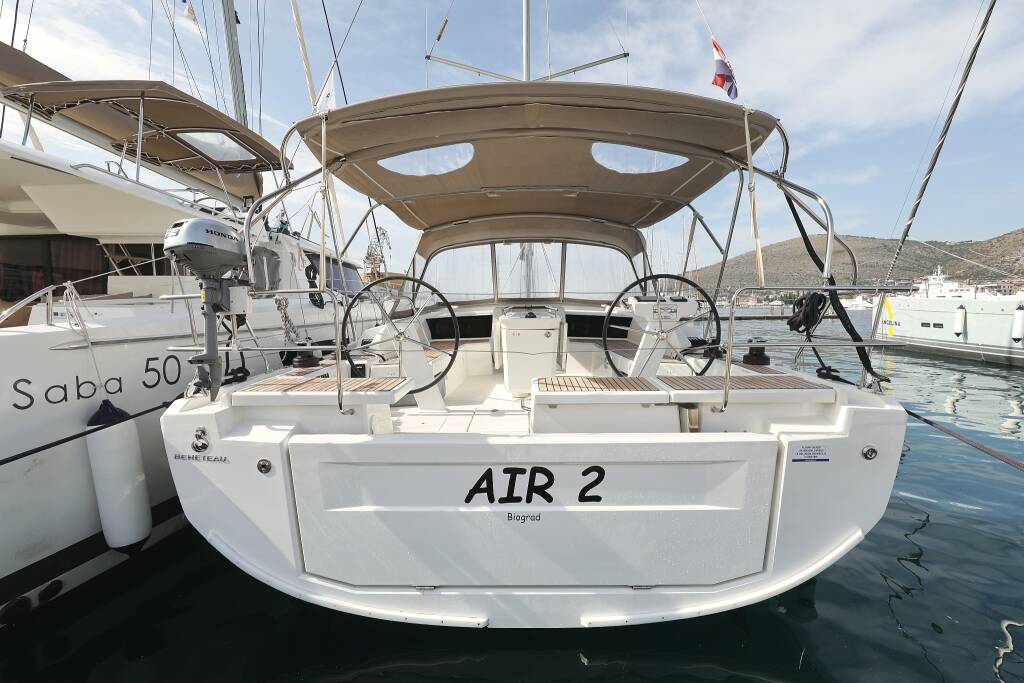 Segelyachten Oceanis 46.1 Air 2