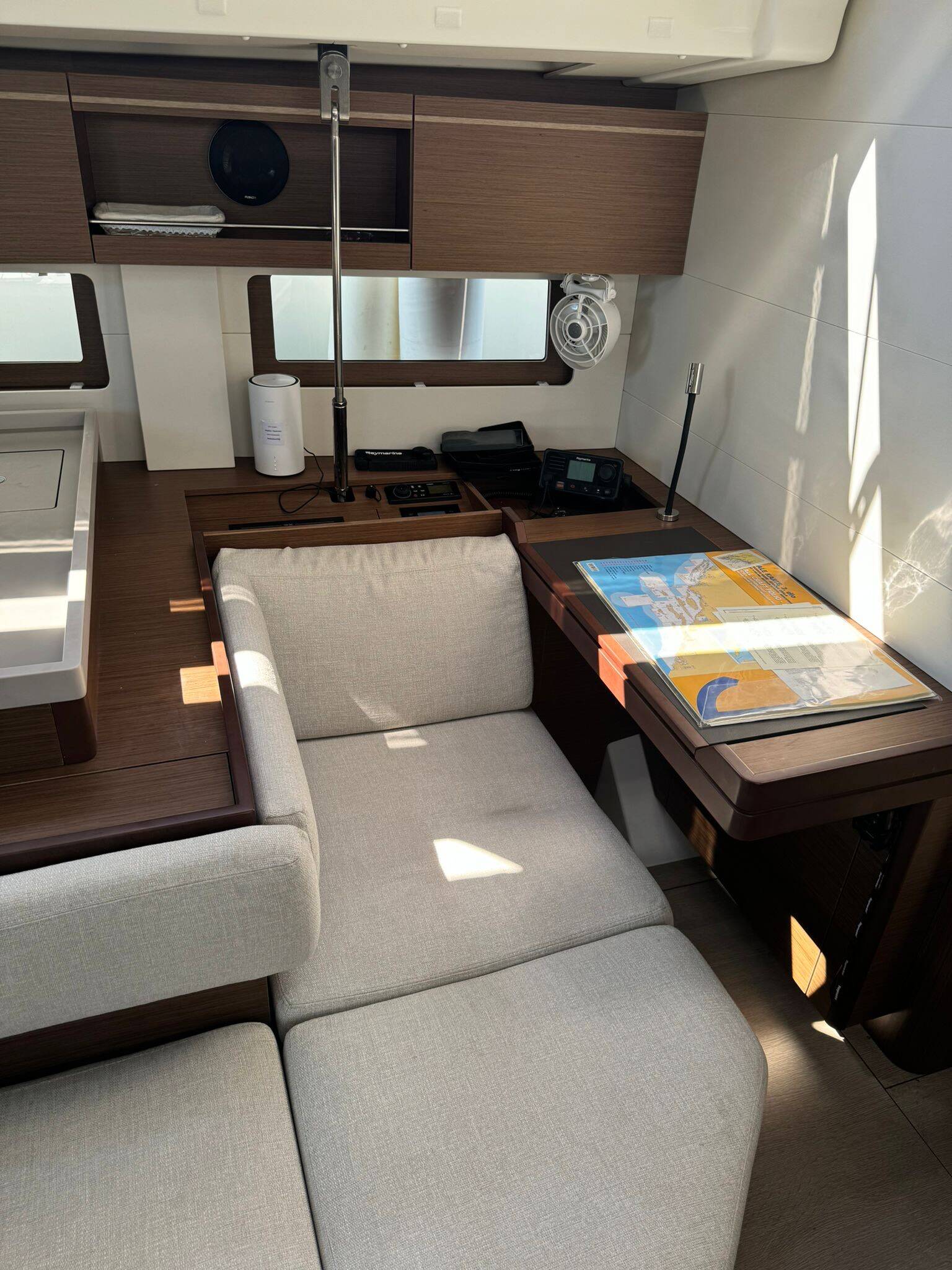 Sailing yacht Oceanis 51.1 Seaduction