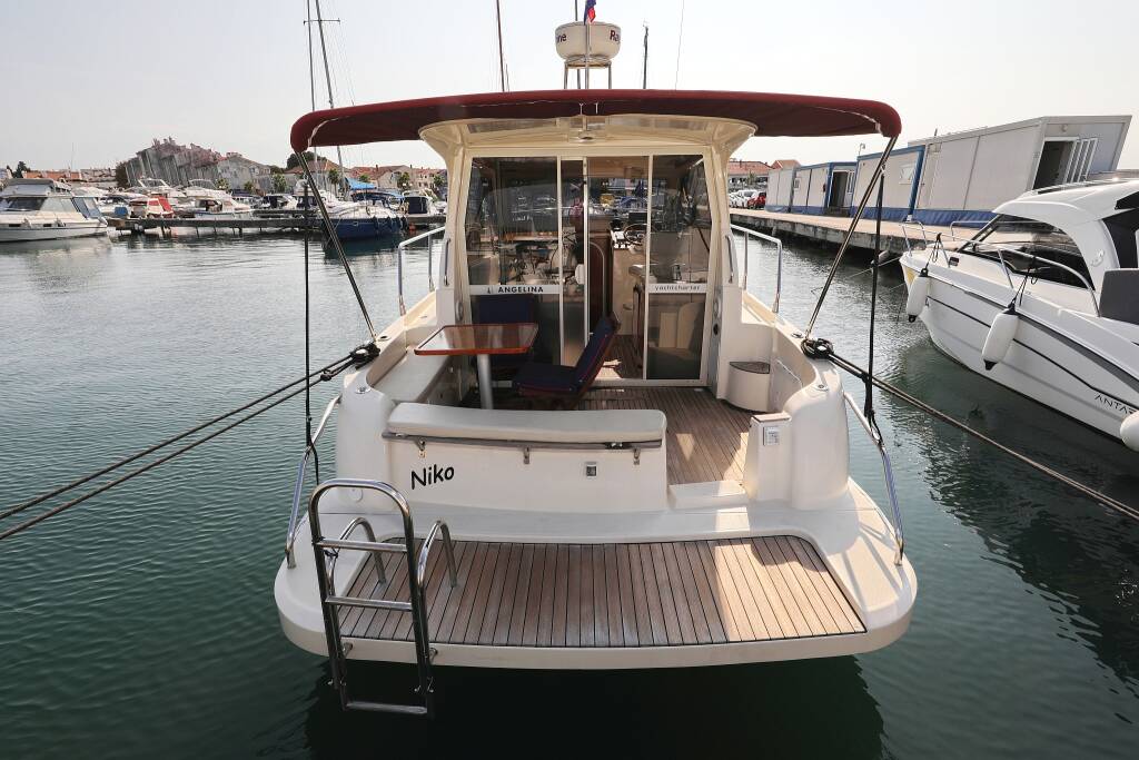 Motorboot Vektor 950 Niko