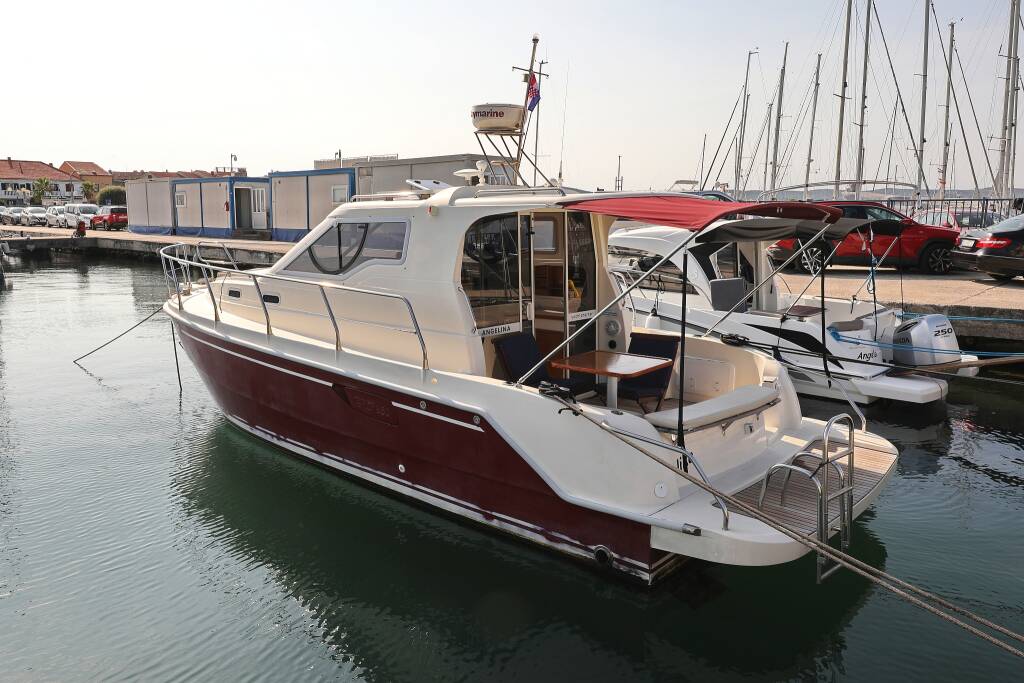 Motor boat Vektor 950 Niko